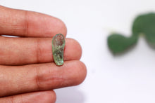 Load image into Gallery viewer, Emerald / Panna - 101