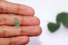 Load image into Gallery viewer, Emerald / Panna - 87