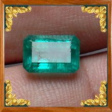 Load image into Gallery viewer, Emerald / Panna - 18