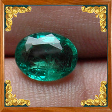 Load image into Gallery viewer, Emerald / Panna - 22