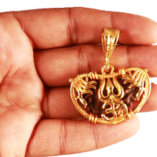 Load image into Gallery viewer, 1 Mukhi half moon shaped from India - Bead No. 294
