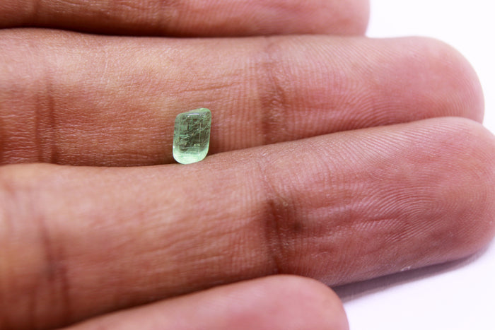 Emerald / Panna - 69