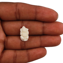 Load image into Gallery viewer, White Coral / Moonga Ganesha - 2
