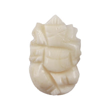 Load image into Gallery viewer, White Coral / Moonga Ganesha - 3
