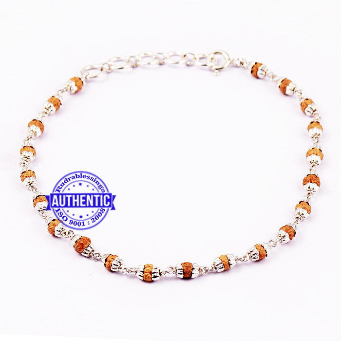 Rudrani Bracelet in silver