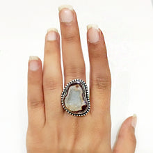 Load image into Gallery viewer, Agate Druzy Ring - 1
